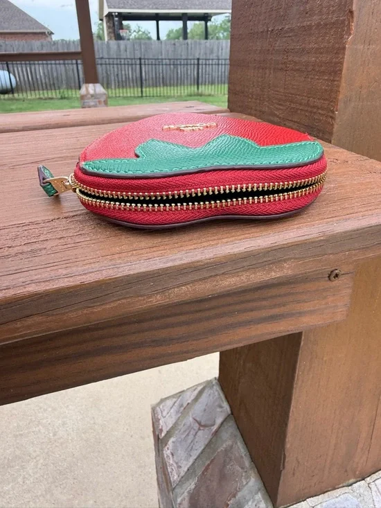 NWT Coach Strawberry Coin Pouch in Red and Green Novelty Limited Edition Wallet - Picture 4 of 9